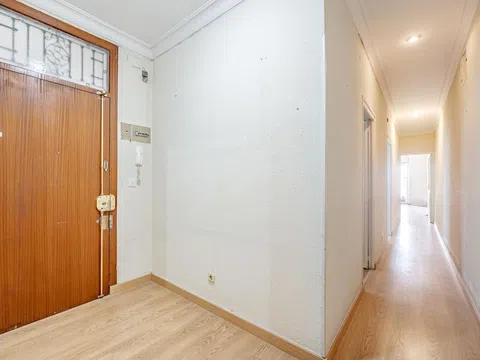 Flat in calle de Bretón de los Herreros - Photo 8