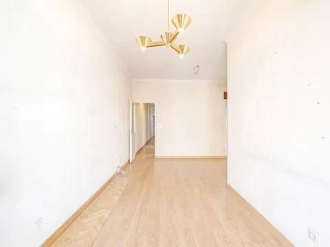 Flat in calle de Bretón de los Herreros - Photo 9