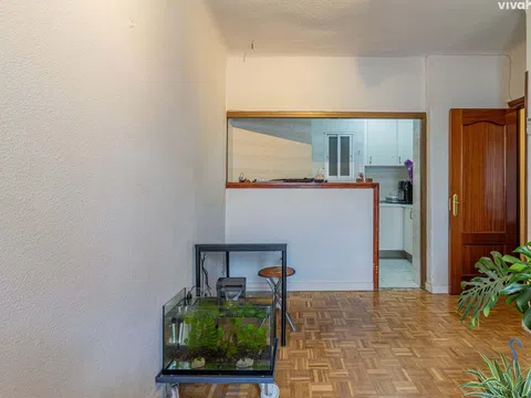 Flat in avenida Donostiarra - Photo 2