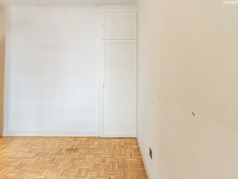 Flat in avenida Donostiarra - Photo 8