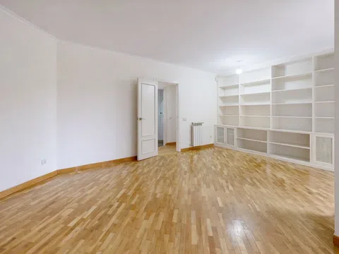 Flat in calle de Manuel del Valle - Photo 14