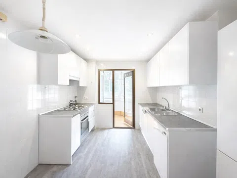Flat in calle de Manuel del Valle - Photo 6