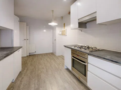 Flat in calle de Manuel del Valle - Photo 8
