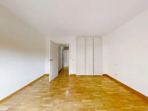 Flat in calle de Manuel del Valle - Photo 10