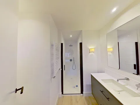 Flat in calle de la Infanta Mercedes - Photo 15