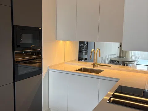 Flat in calle de la Infanta Mercedes - Photo 9