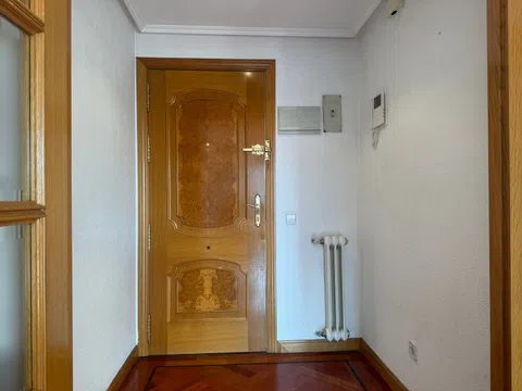 Flat in calle de Arturo Soria - Photo 7