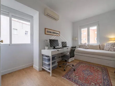 Penthouse - Photo 12