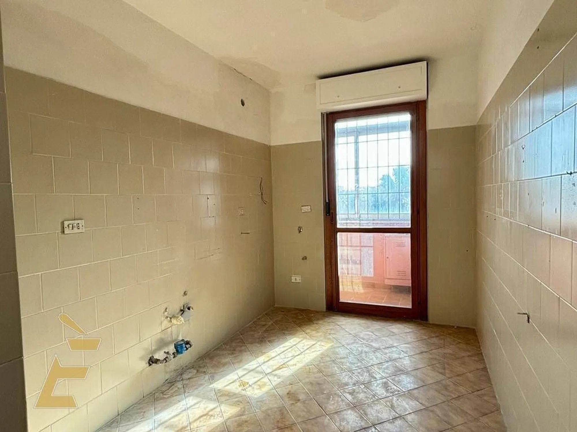 Appartamento su due piani in via Vincenzo Petra s.n.c. - Photo 16