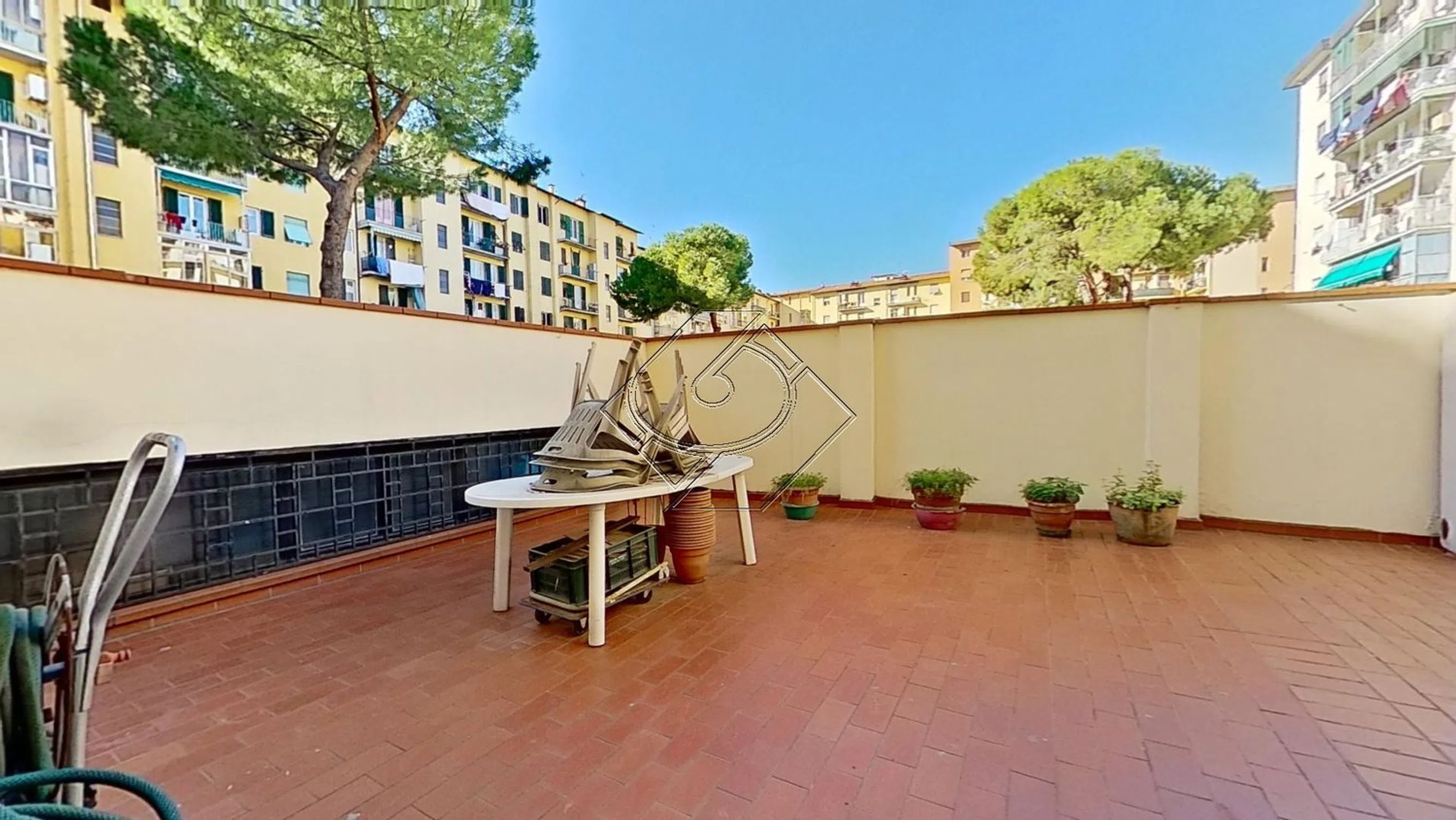 Appartamento in via Maragliano s.n.c. - Photo 2