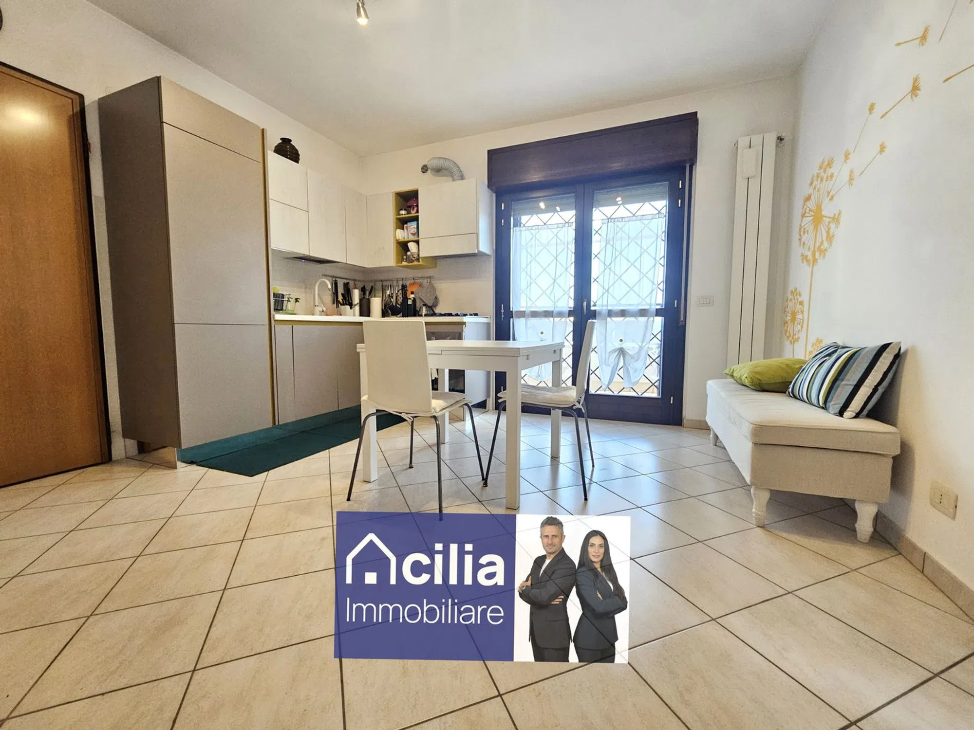 Appartamento su due piani in via Mordano, 28 ----/b - Photo 2