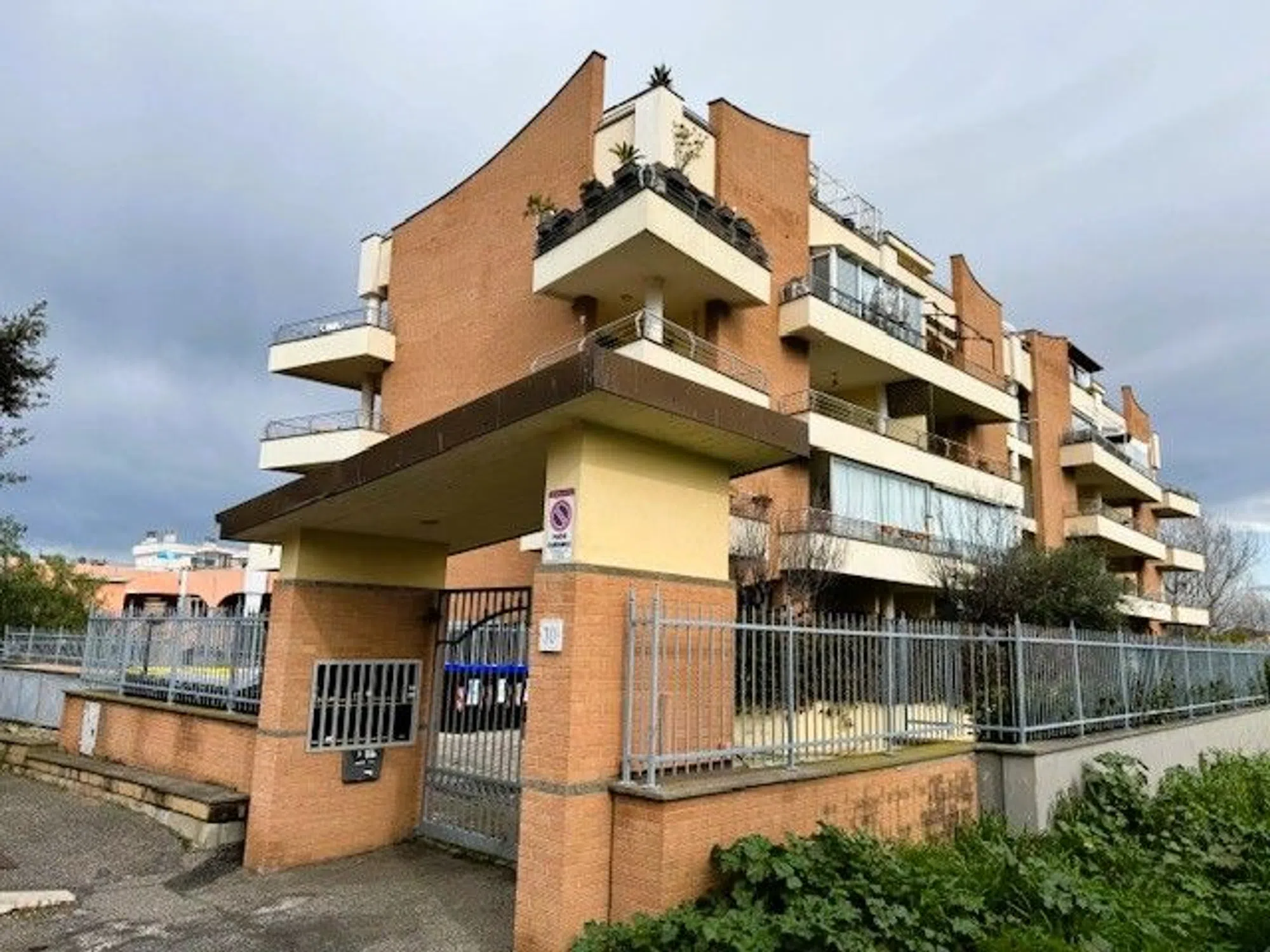 Appartamento su due piani in via Casina, 30 - Photo 2