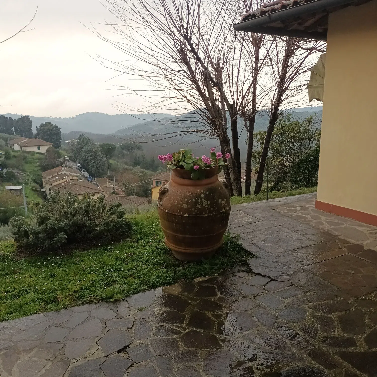 Appartamento su due piani in via Bolognese s.n.c. - Photo 2