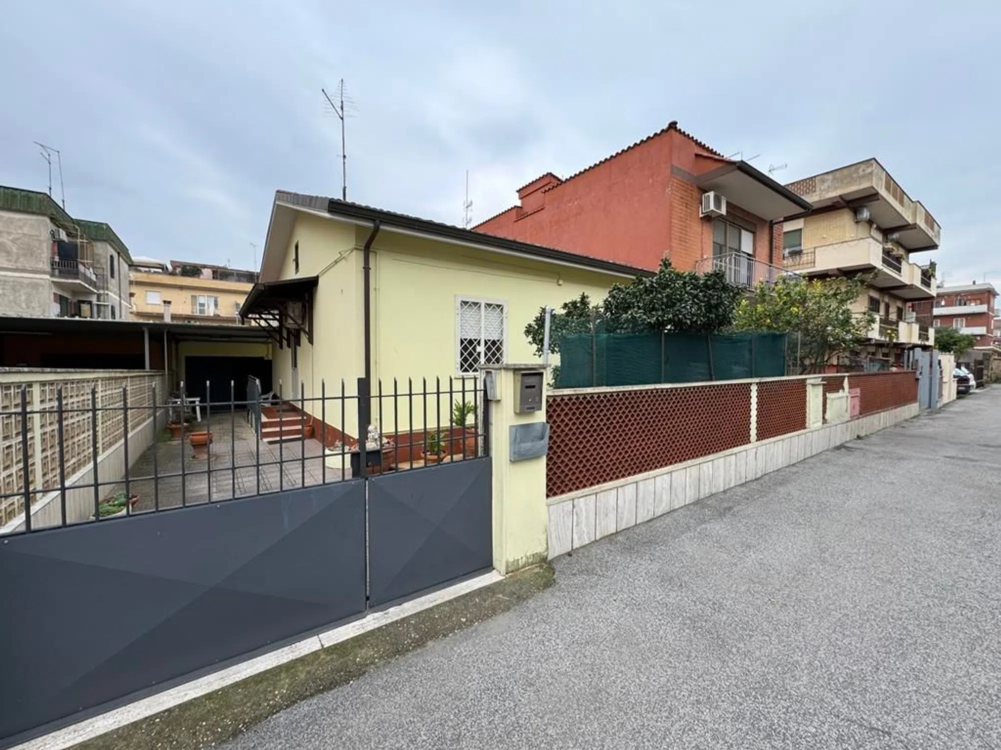 Villetta bifamiliare in via Arcangelo Lamberti s.n.c. - Photo 1
