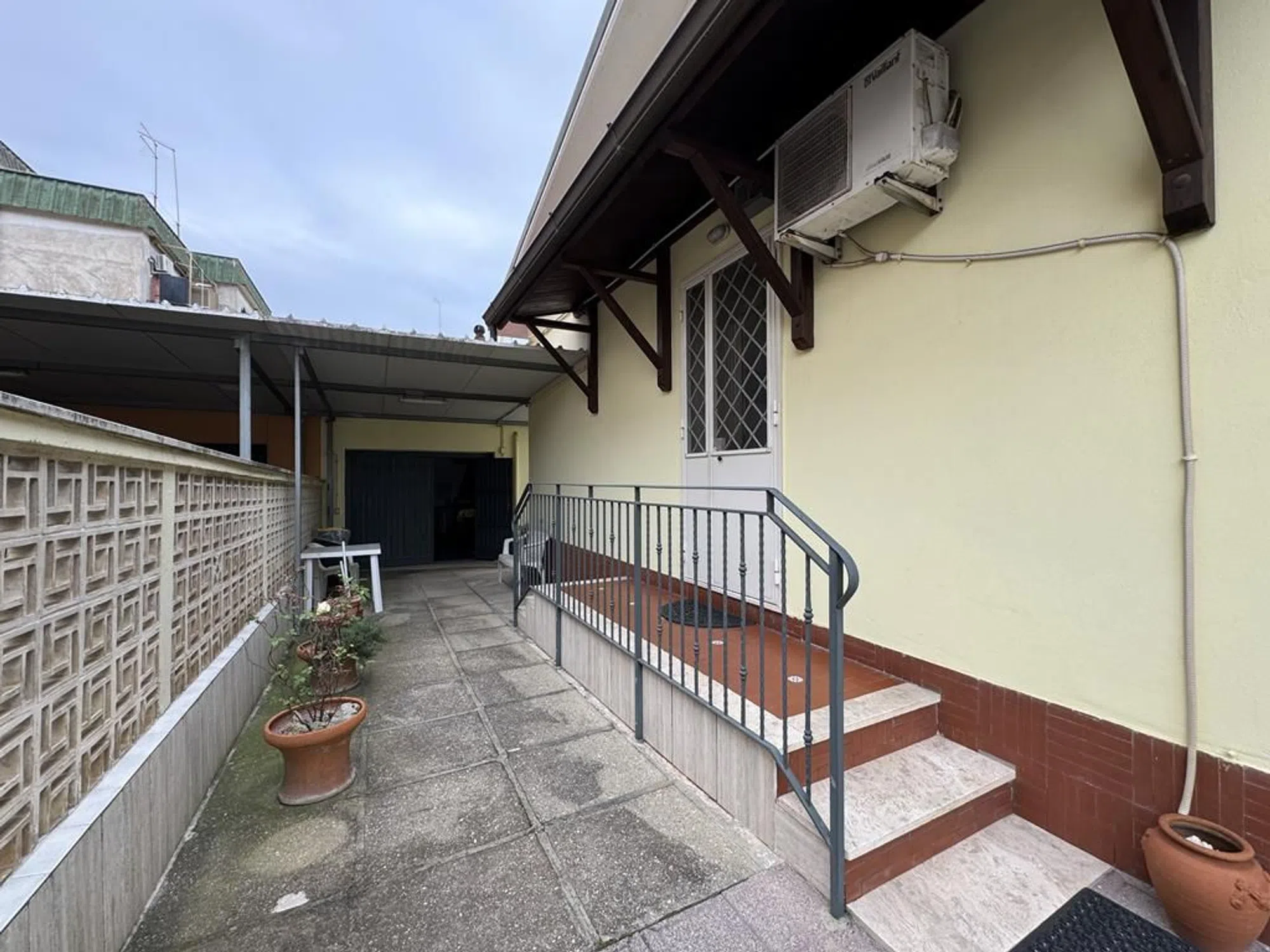 Villetta bifamiliare in via Arcangelo Lamberti s.n.c. - Photo 18