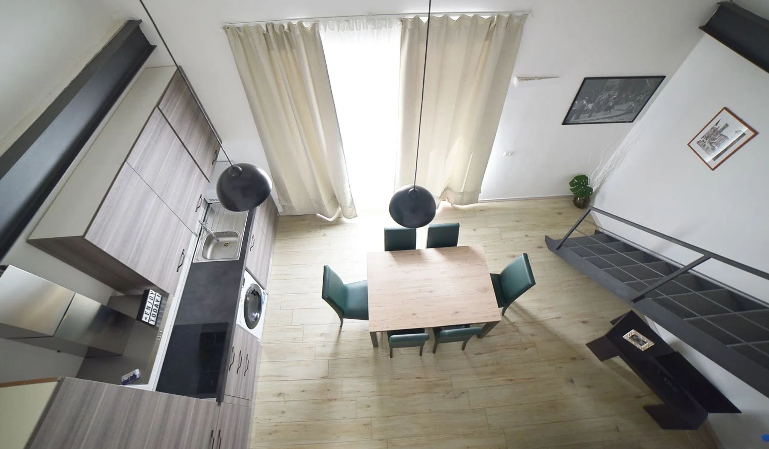Appartamento su due piani in via delle Ruote, 55 - Photo 2