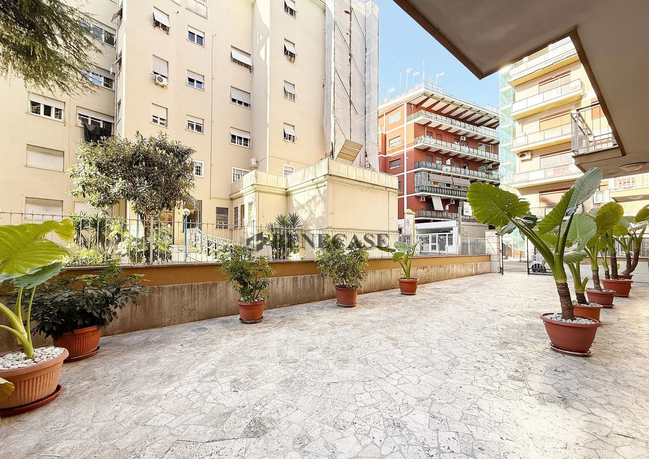 Bilocale in piazza Irnerio s.n.c. - Photo 15