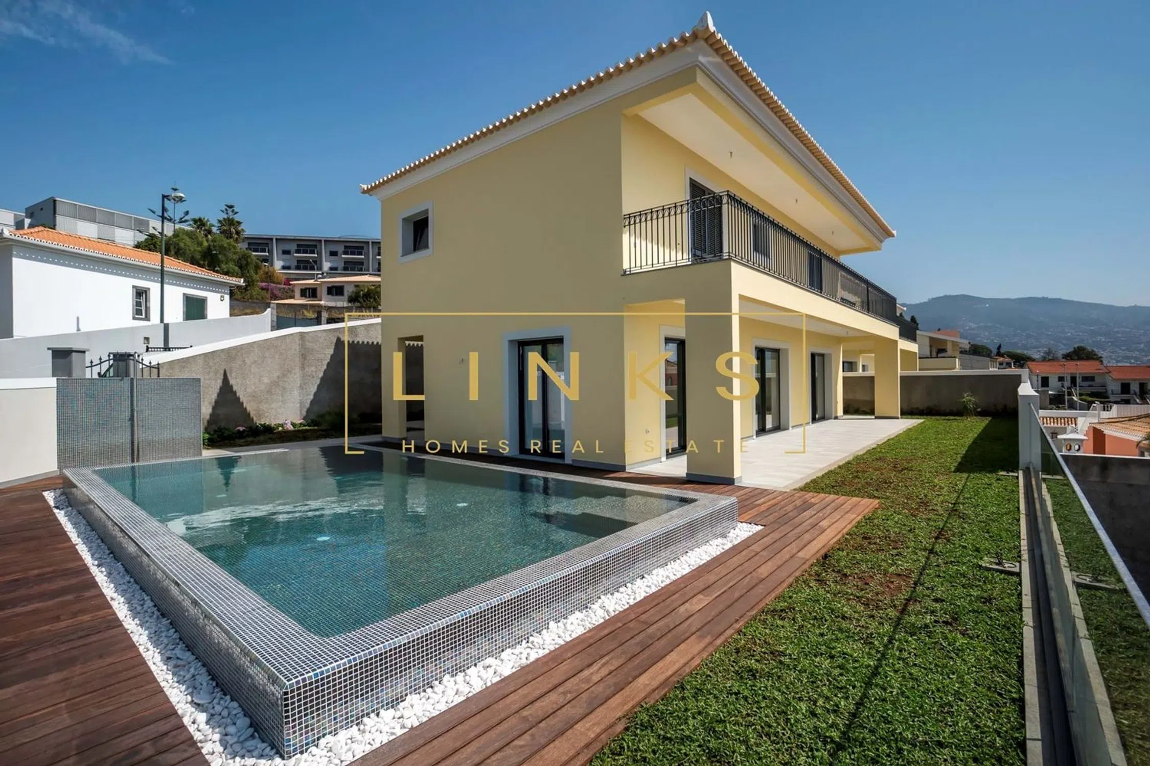 Moradia - Photo 1