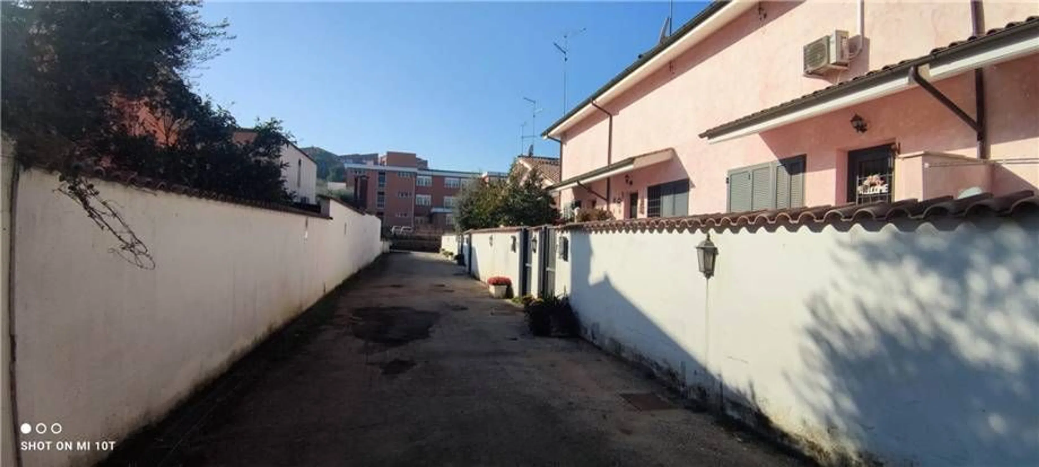 Villetta a schiera in via Luigi Pietrobono, 36 - Photo 2