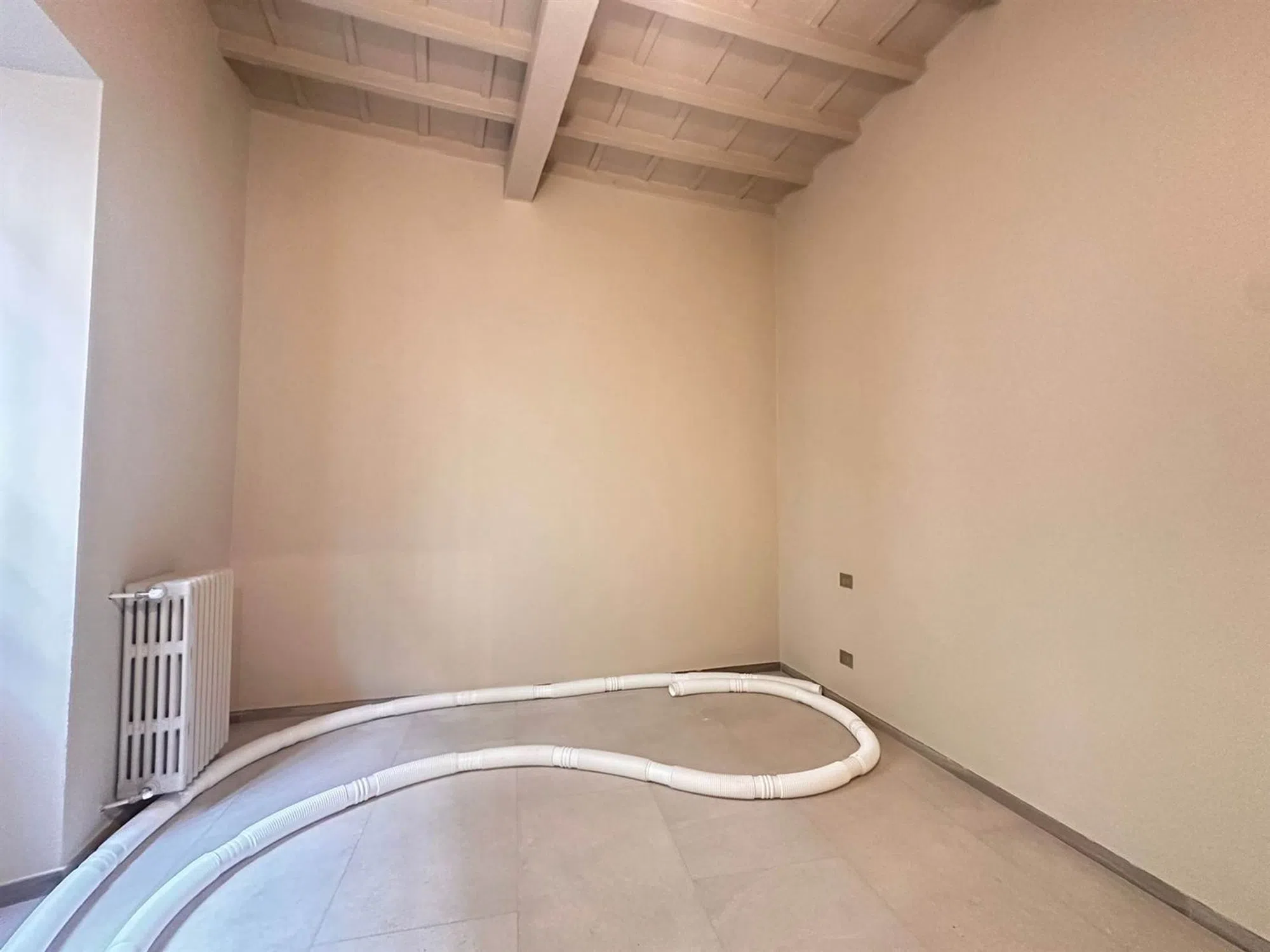 Trilocale in Quartiere Oltrarno - San Frediano - Santo Spirito - Photo 4