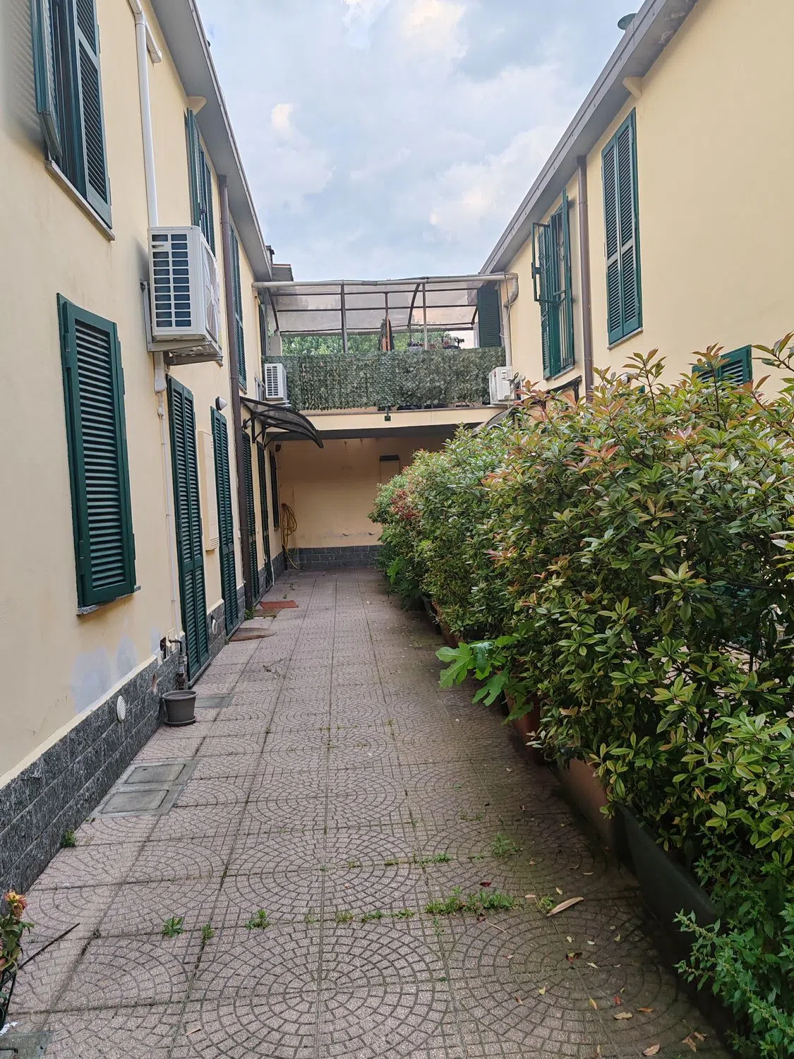 Appartamento su due piani in via Varesina - Photo 2
