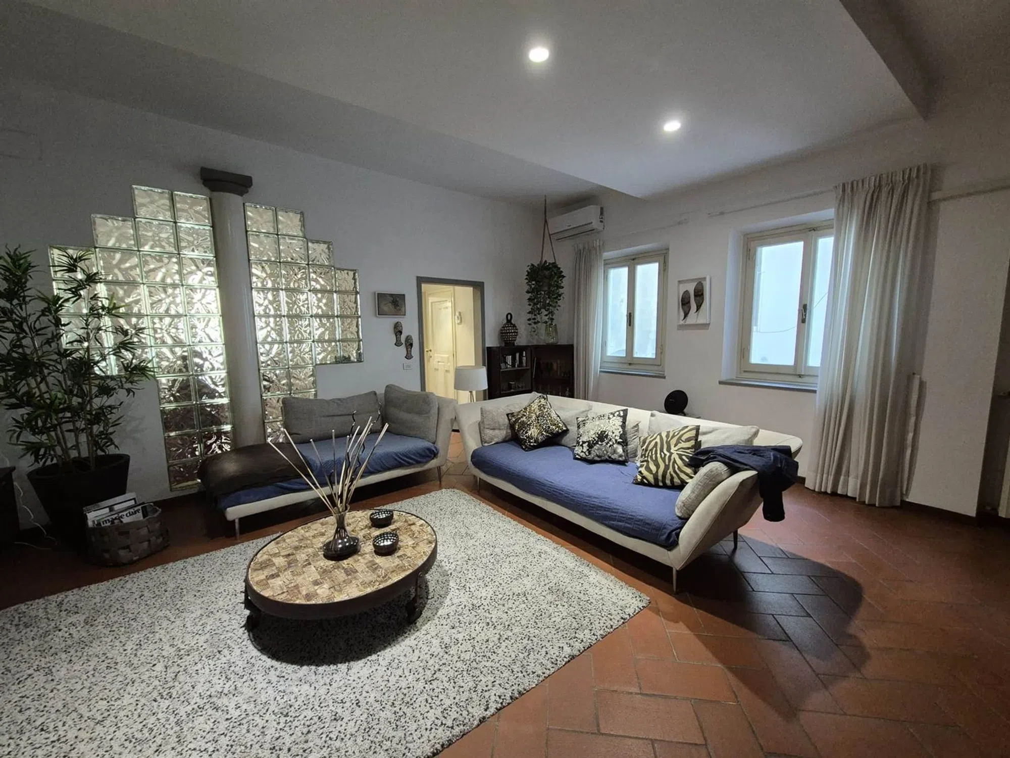 Appartamento in via della Scala s.n.c. - Photo 1