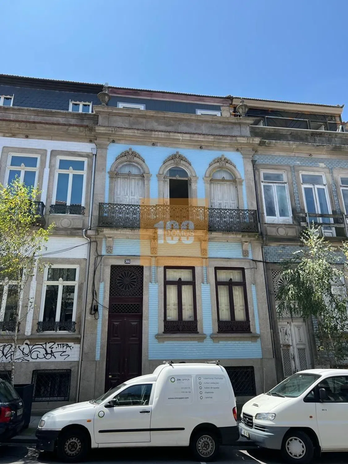 Moradia geminada na rua da República - Photo 1