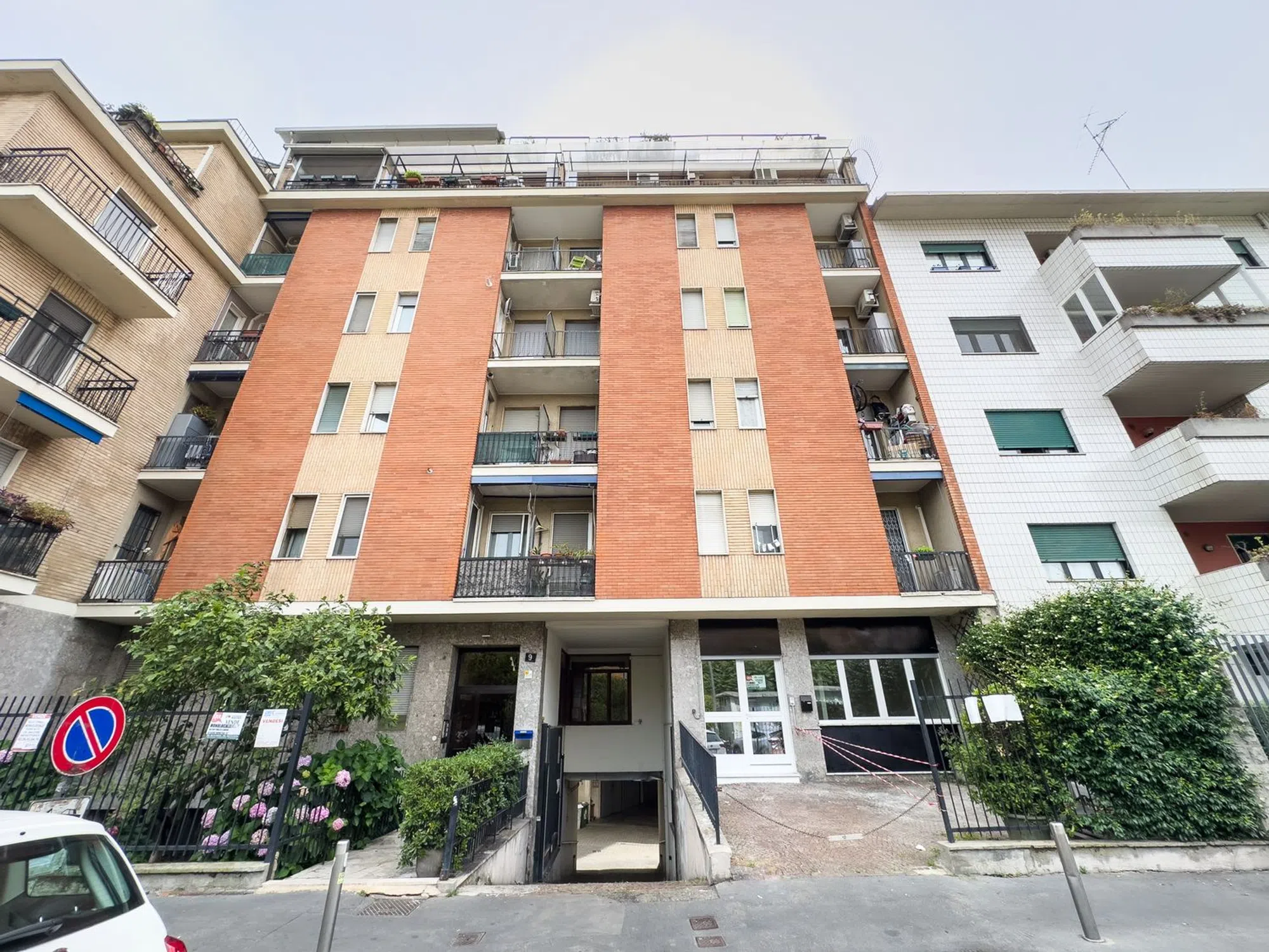 Monolocale in via Emilio Olivari, 9
