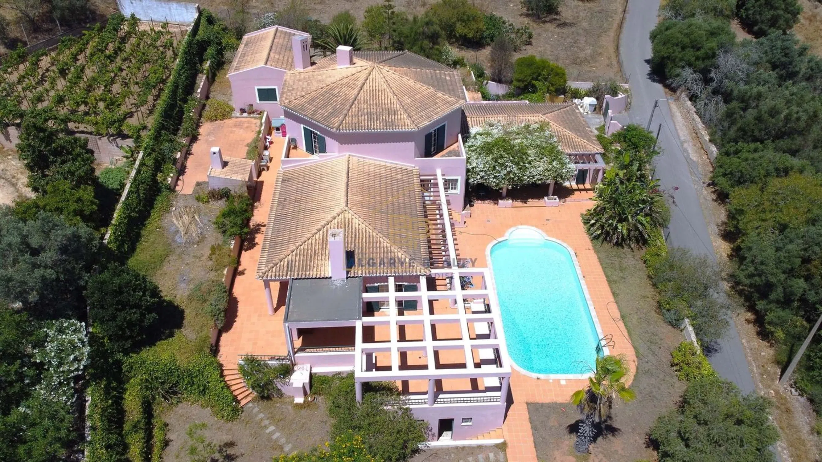 Moradia - Photo 2
