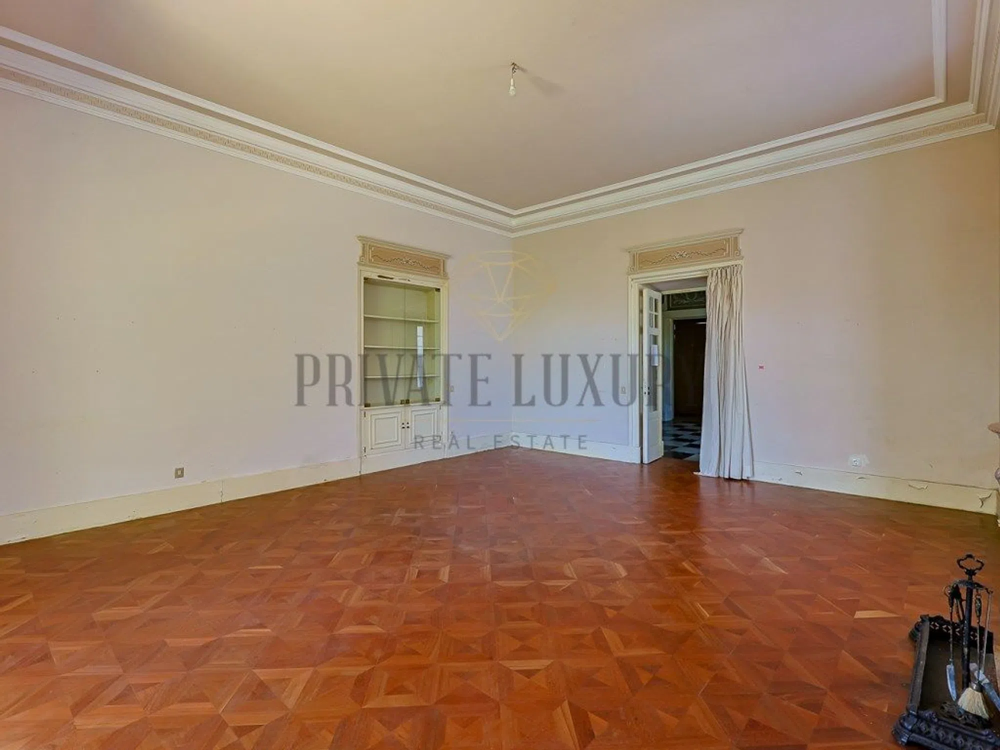 Palácio na praça Dom Fernando II - Photo 20