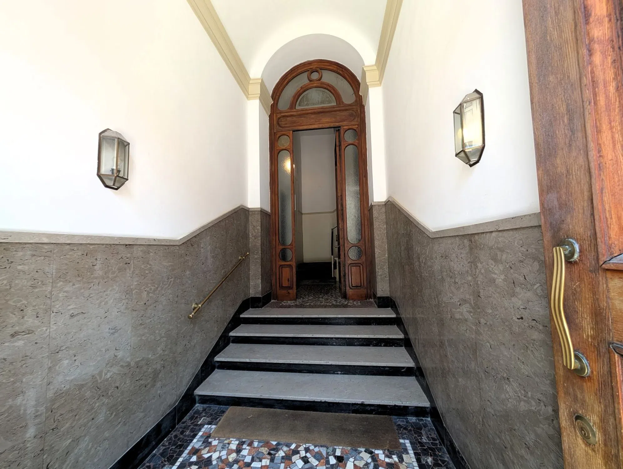Trilocale in piazza Massimo D'Azeglio s.n.c. - Photo 10