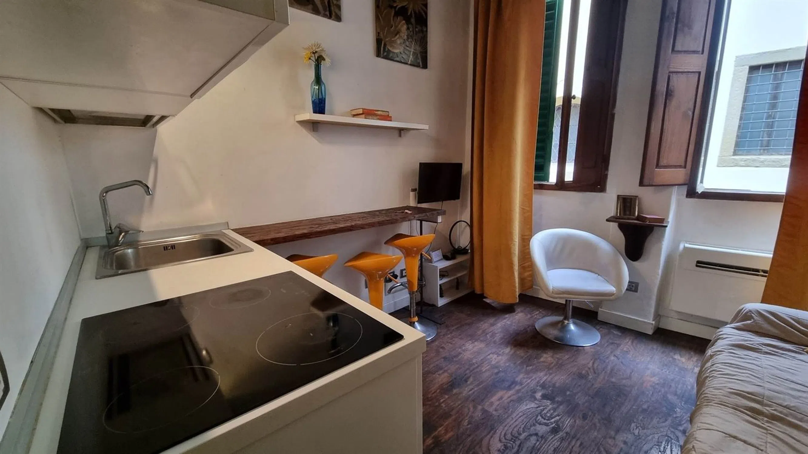 Monolocale in Quartiere Oltrarno - San Frediano - Santo Spirito - Photo 1