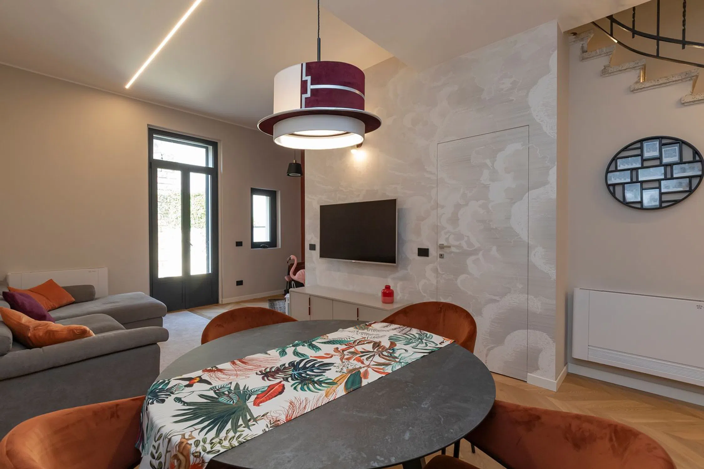 Appartamento su due piani in via Privata Massimiano, 21 - Photo 2
