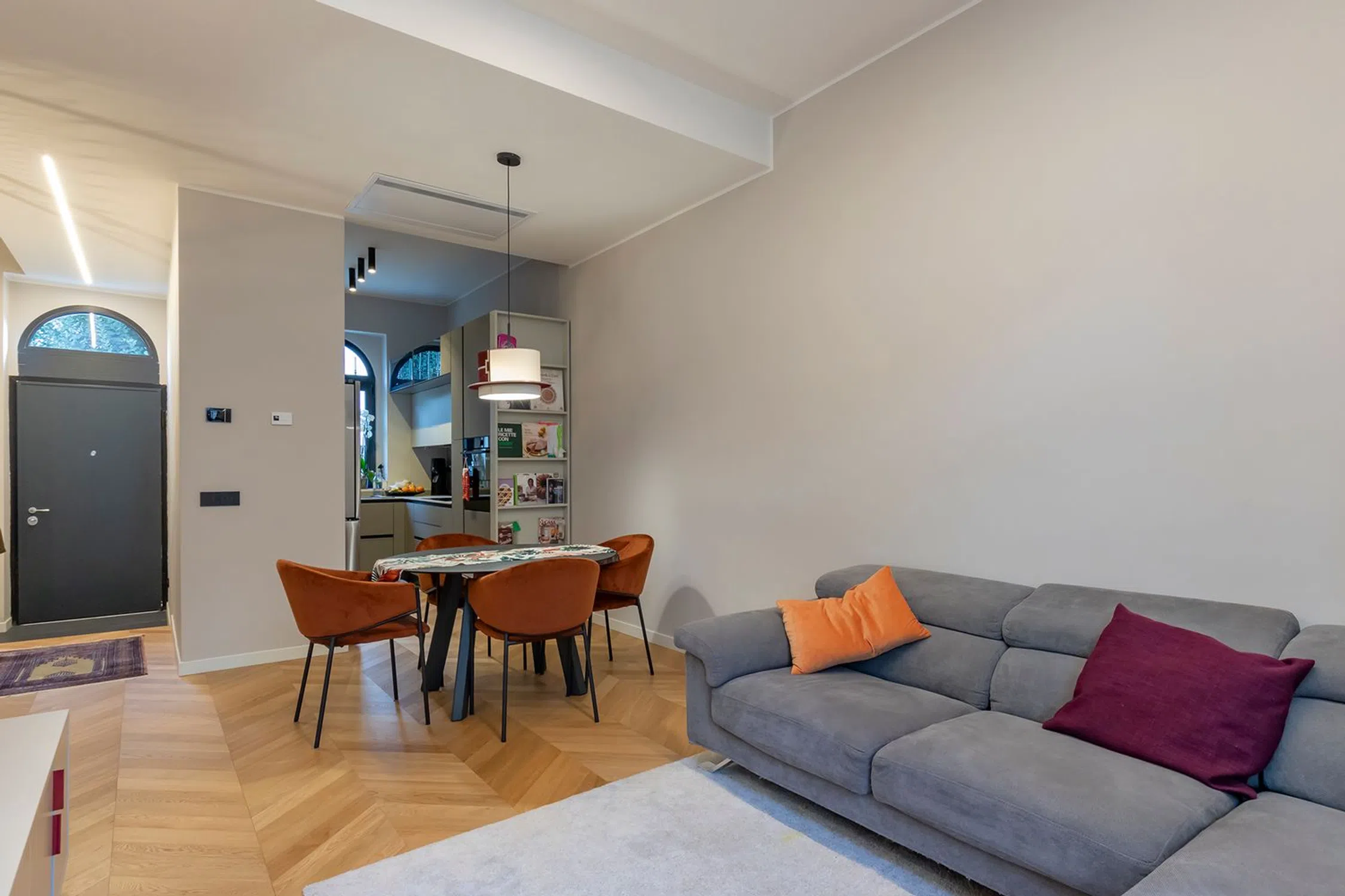 Appartamento su due piani in via Privata Massimiano, 21 - Photo 8