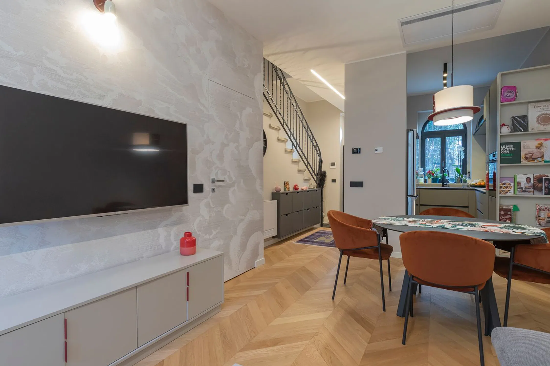 Appartamento su due piani in via Privata Massimiano, 21 - Photo 9