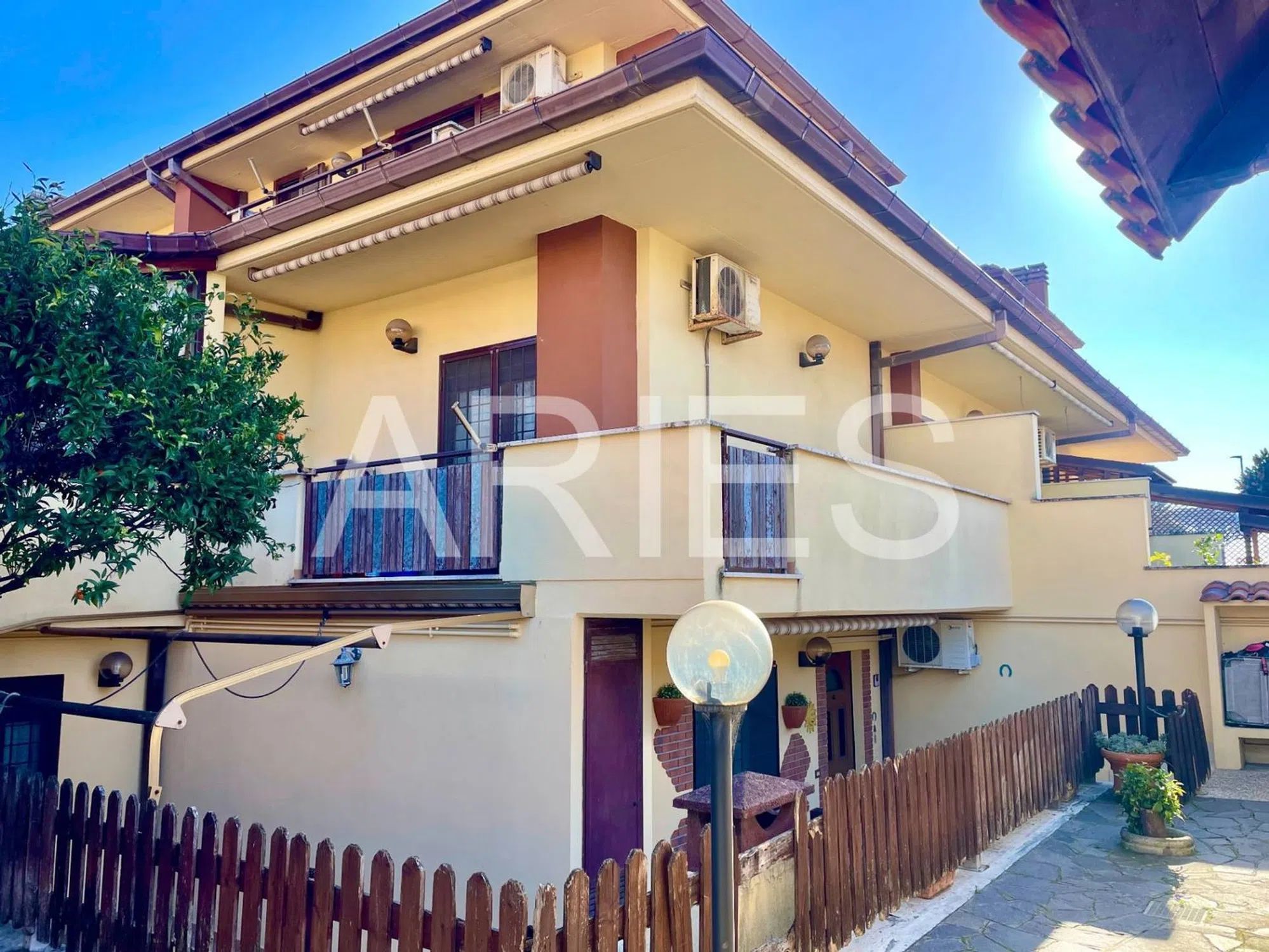 Villa in via Ardengo Soffici, 8 - Photo 1