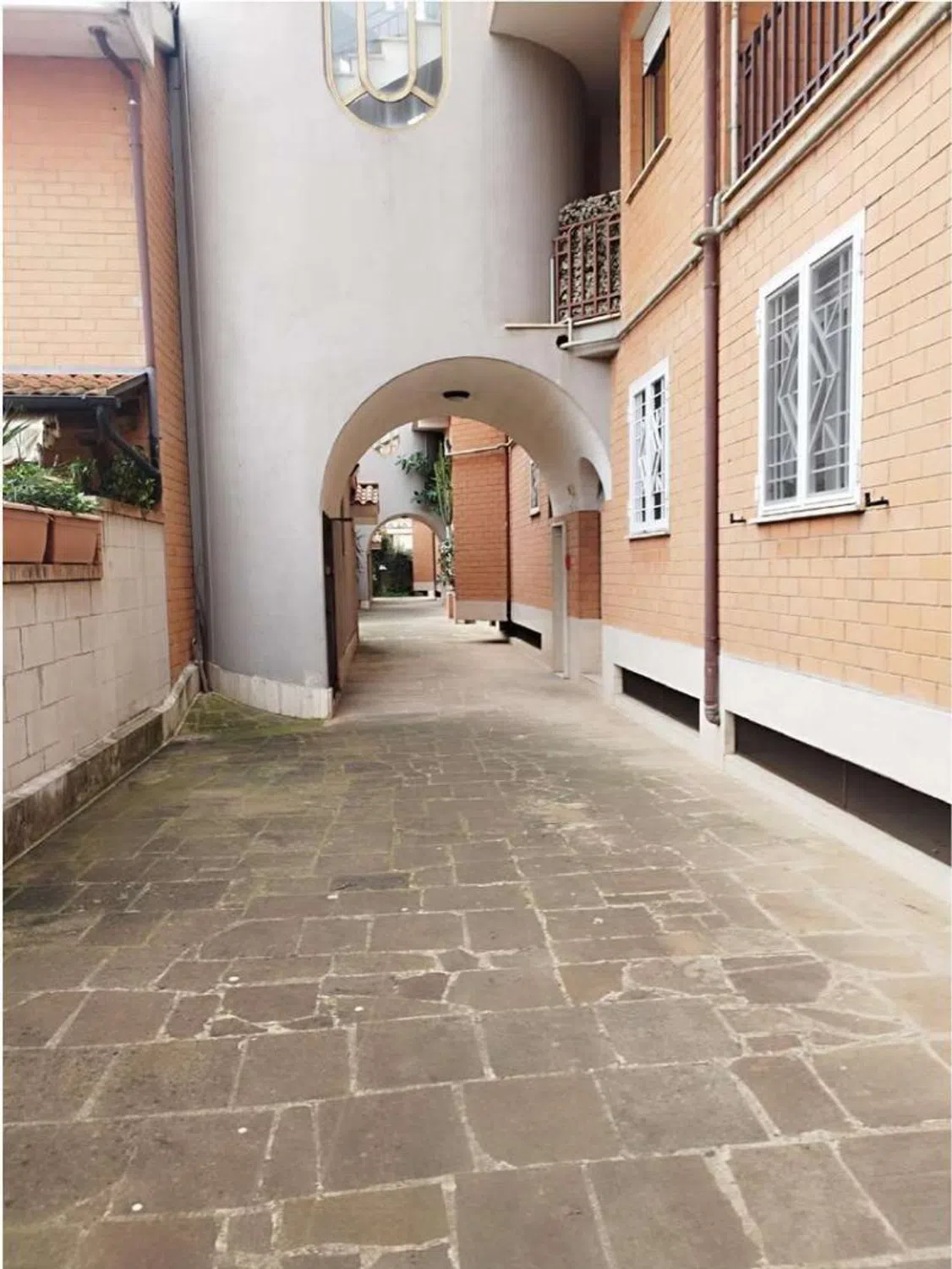 Appartamento su due piani in via Arturo Viligiardi, 25 - Photo 3