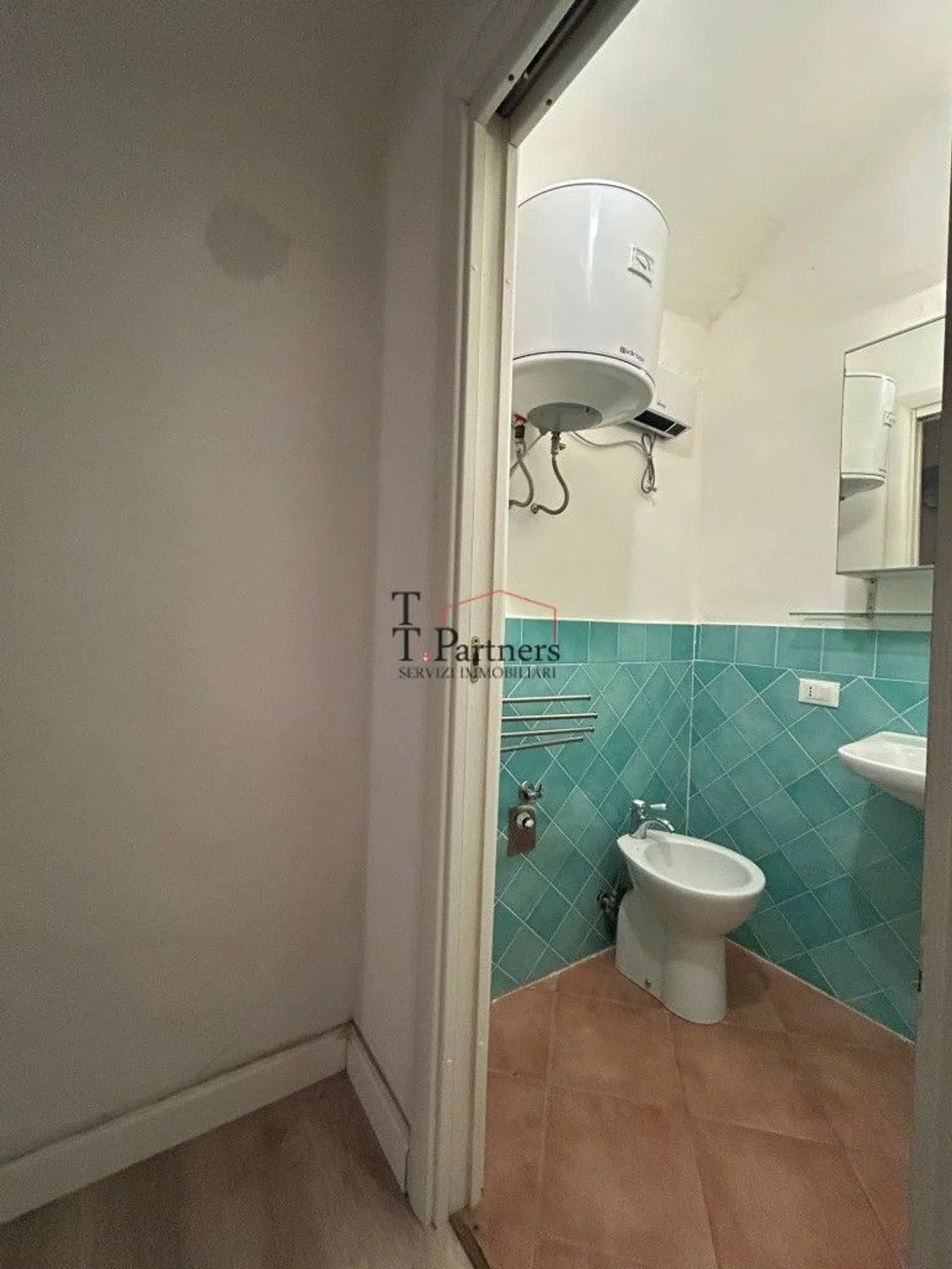 Trilocale in piazza Massimo D'Azeglio s.n.c. - Photo 8