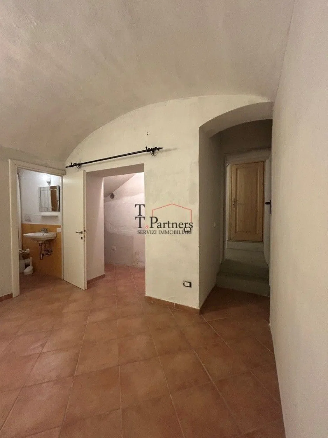 Monolocale in piazza Massimo D'Azeglio s.n.c. - Photo 4