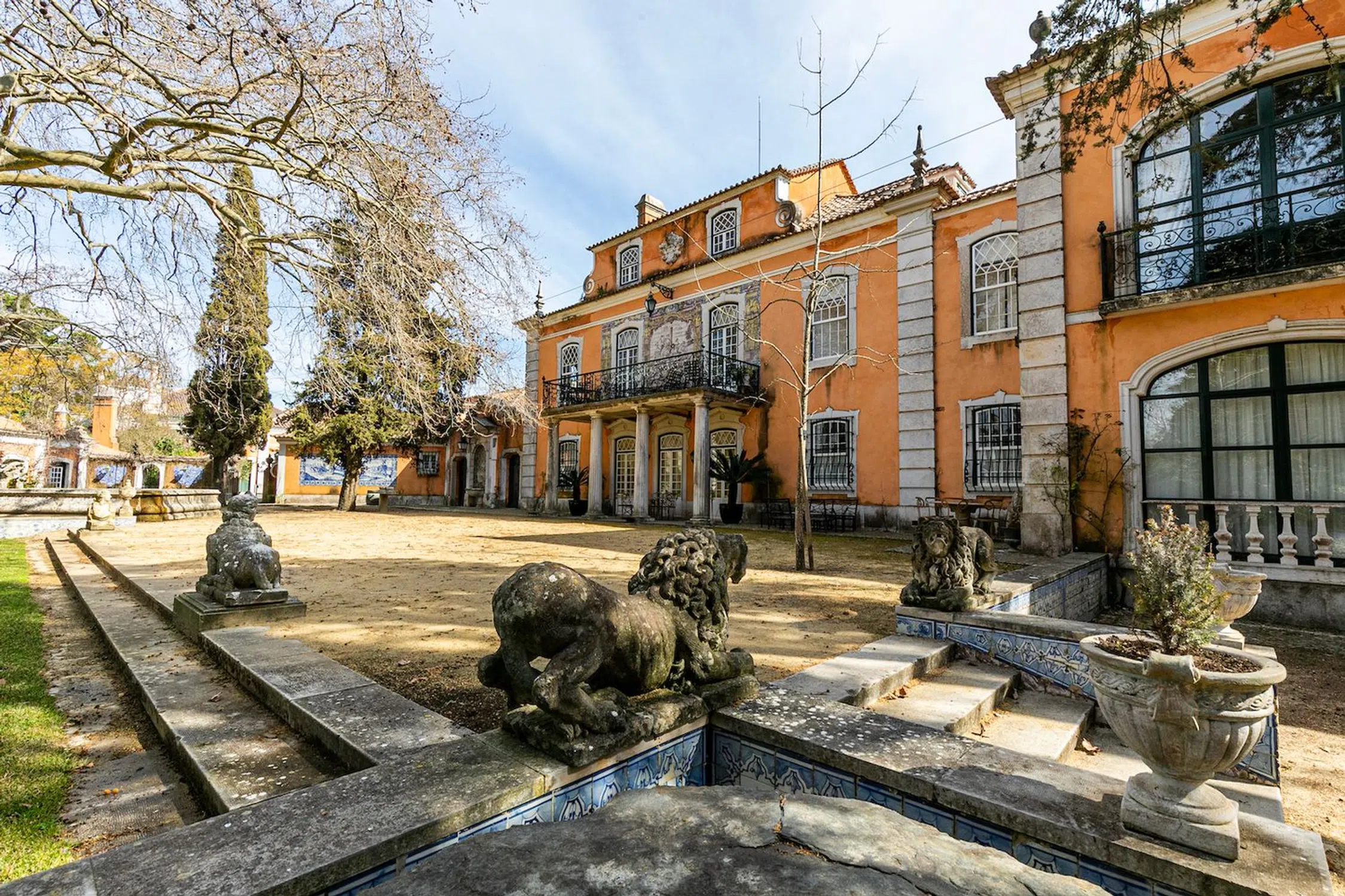 Palácio na estrada do Lumiar