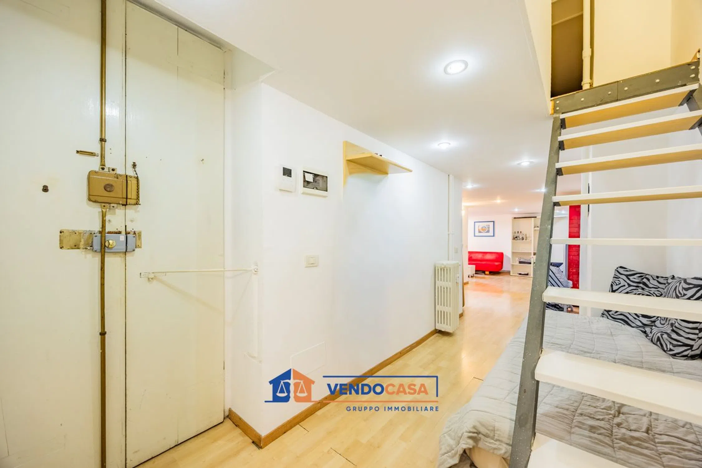 Appartamento su due piani in via Giulio Carcano, 20 - Photo 11