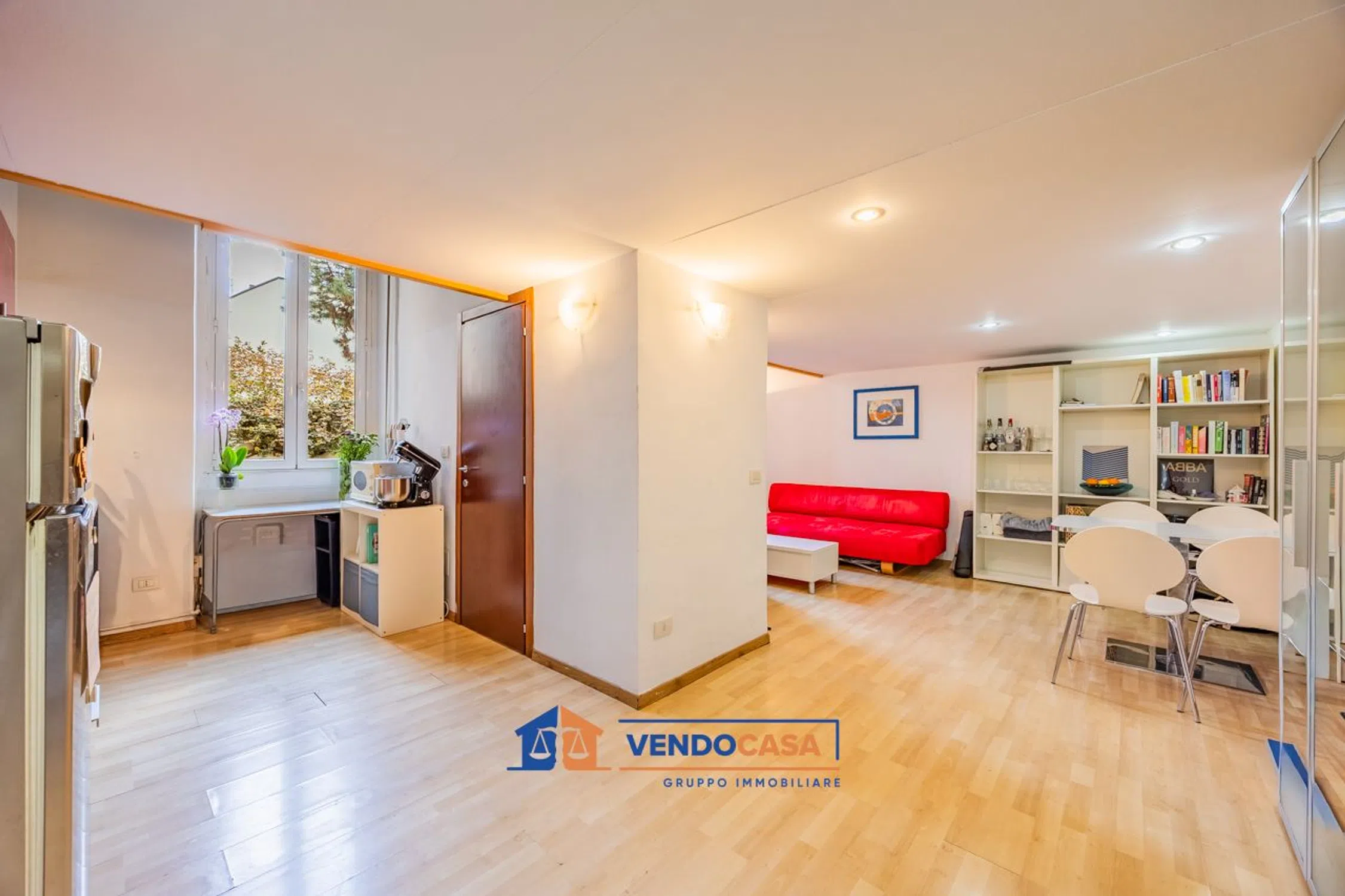 Appartamento su due piani in via Giulio Carcano, 20 - Photo 6
