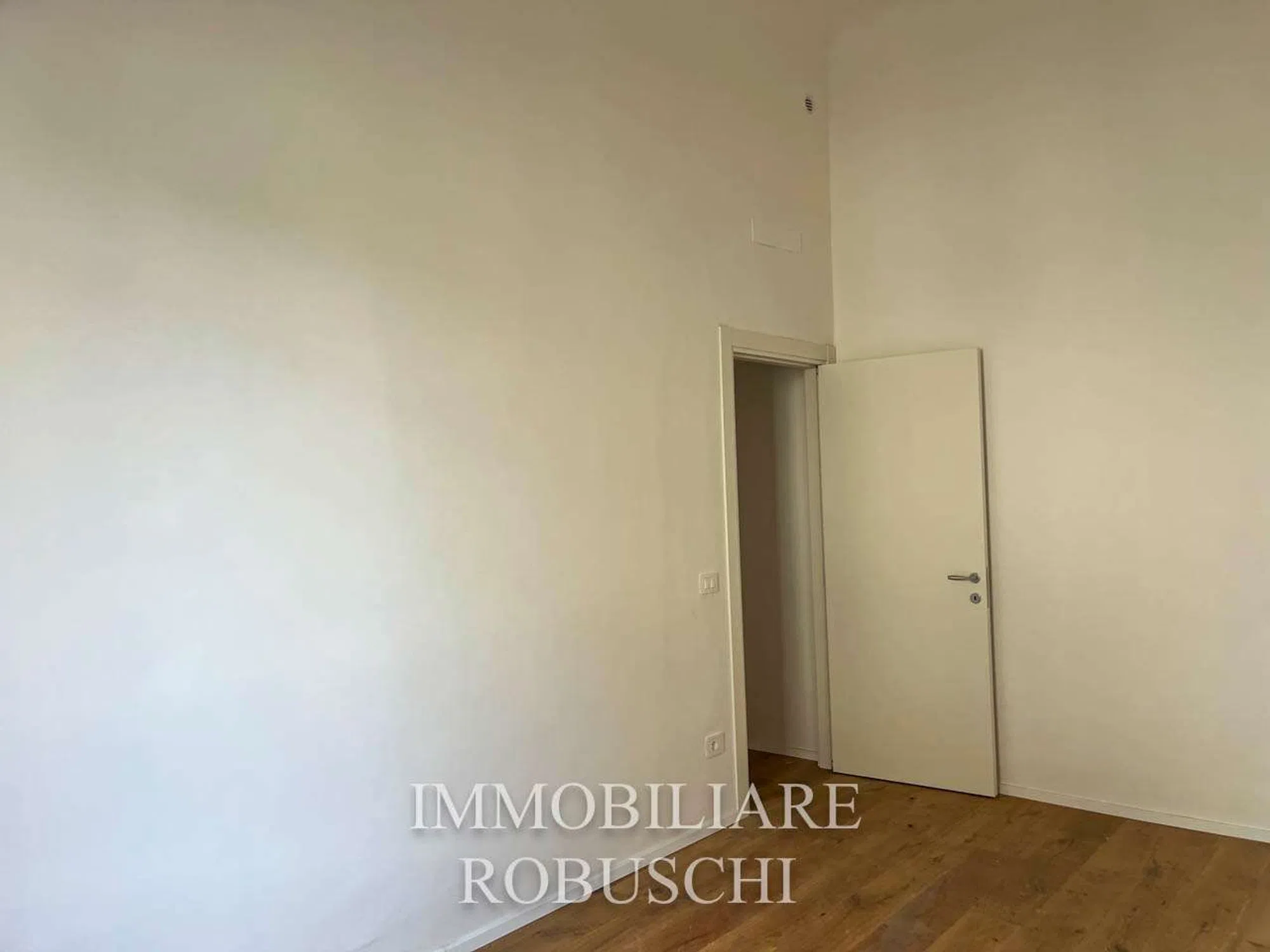 Quadrilocale in Quartiere Campo di Marte - Stadio - Photo 9