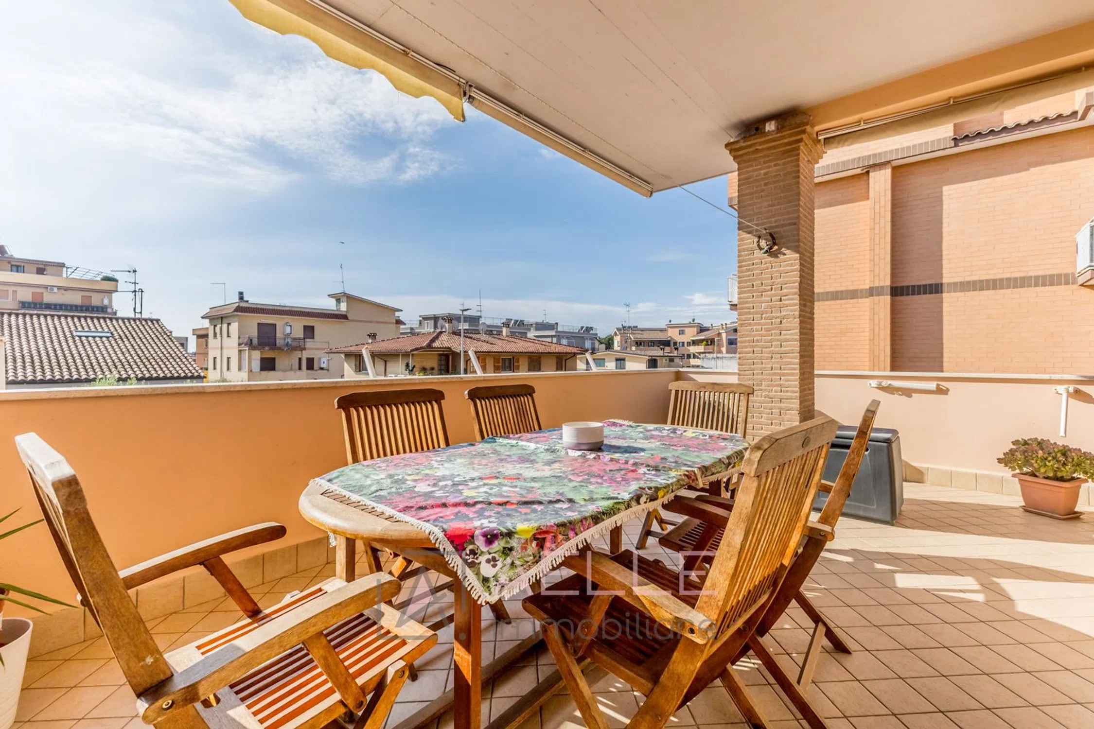 Appartamento su due piani in via Callisto Caravario s.n.c. - Photo 2