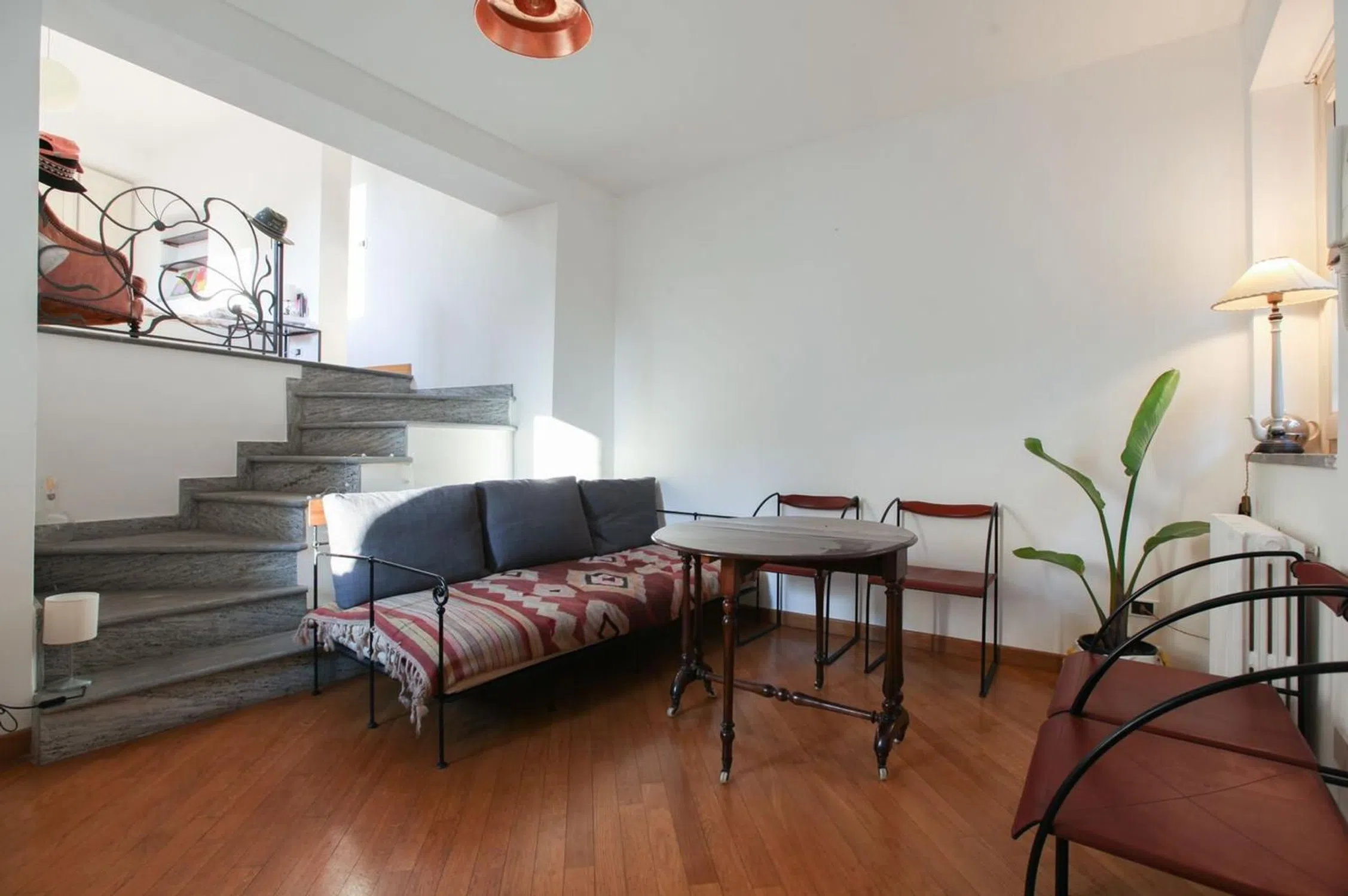 Appartamento su due piani in via Edmondo de Amicis, 4 - Photo 1