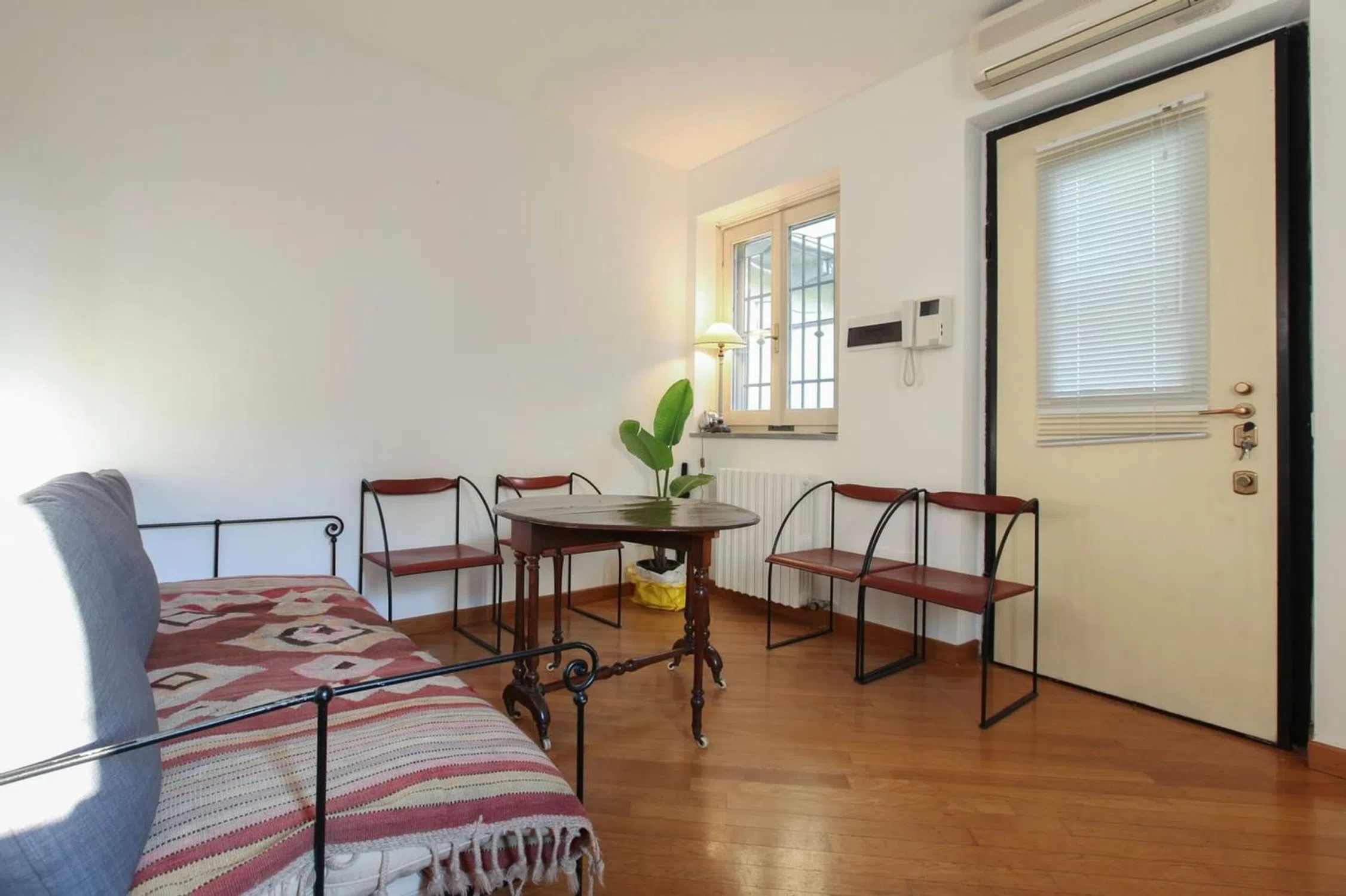 Appartamento su due piani in via Edmondo de Amicis, 4 - Photo 2