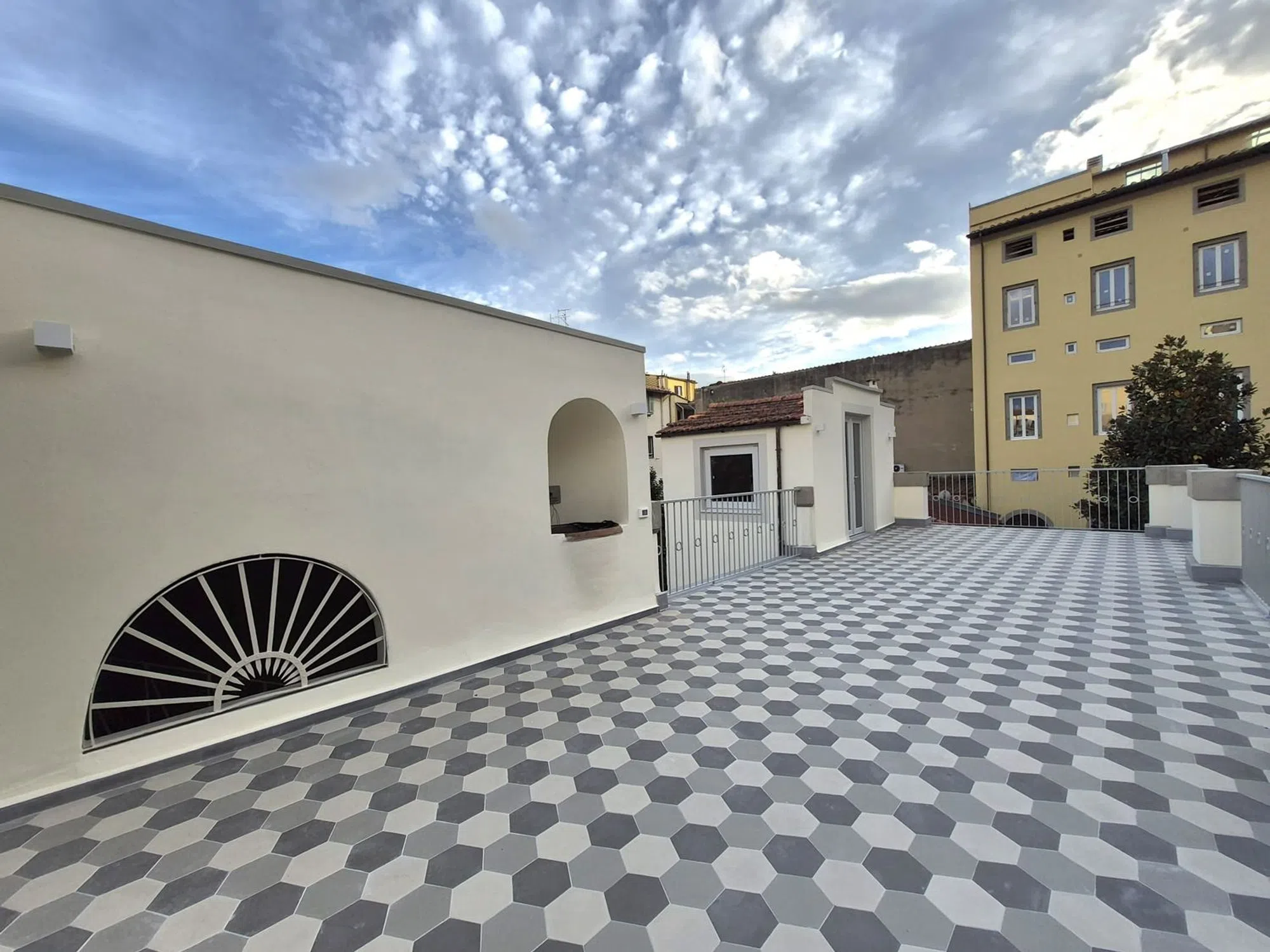 Appartamento su due piani in piazza della Indipendenza s.n.c. - Photo 19