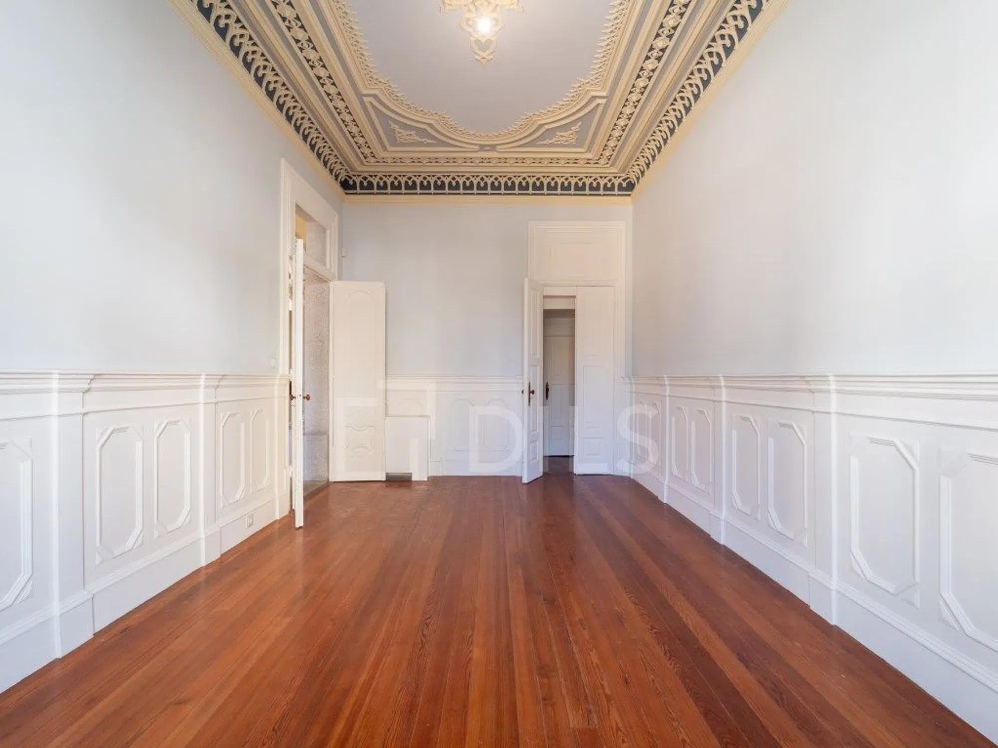 Palácio na rua de Álvares Cabral - Photo 11