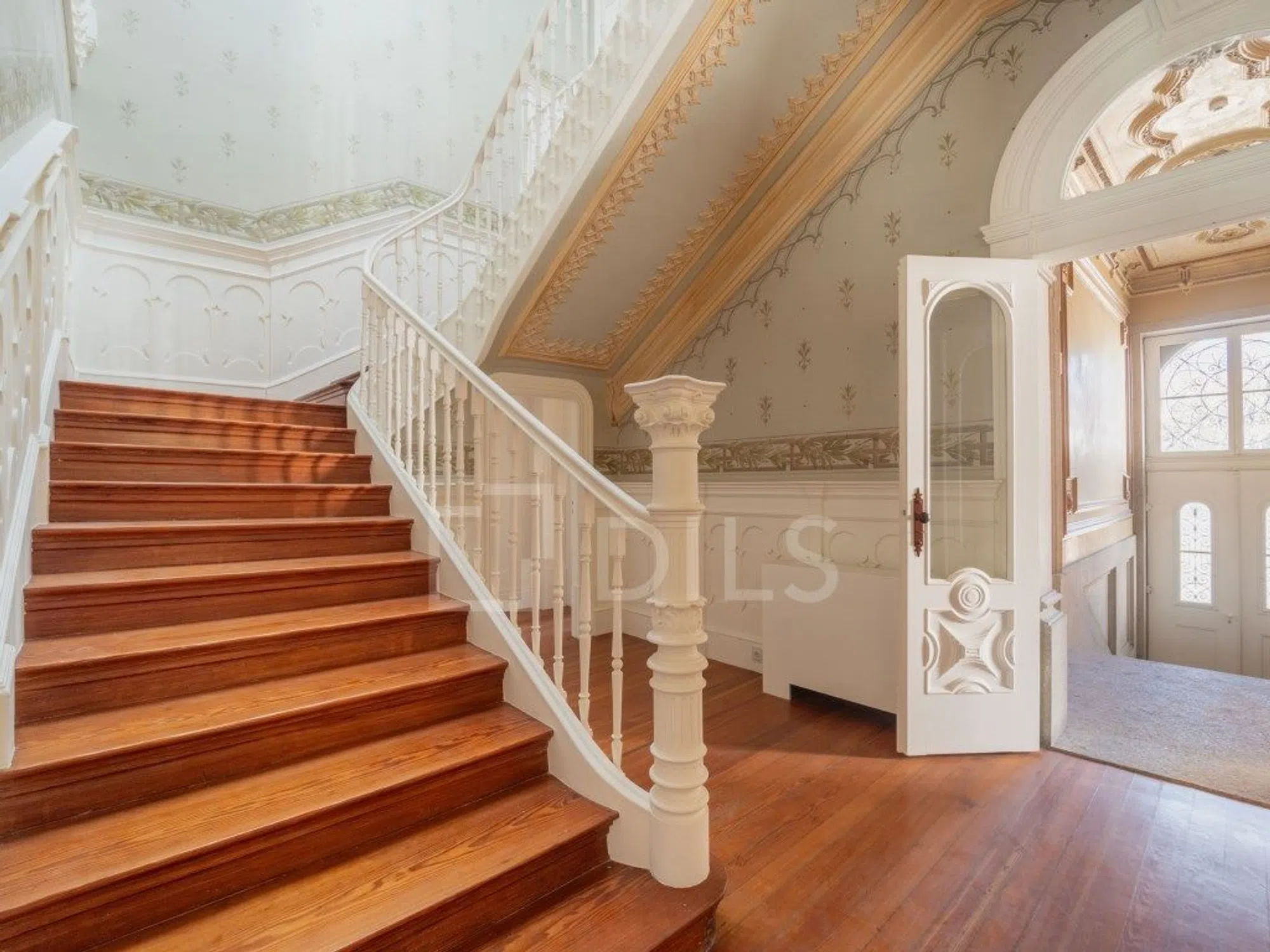 Palácio na rua de Álvares Cabral - Photo 17