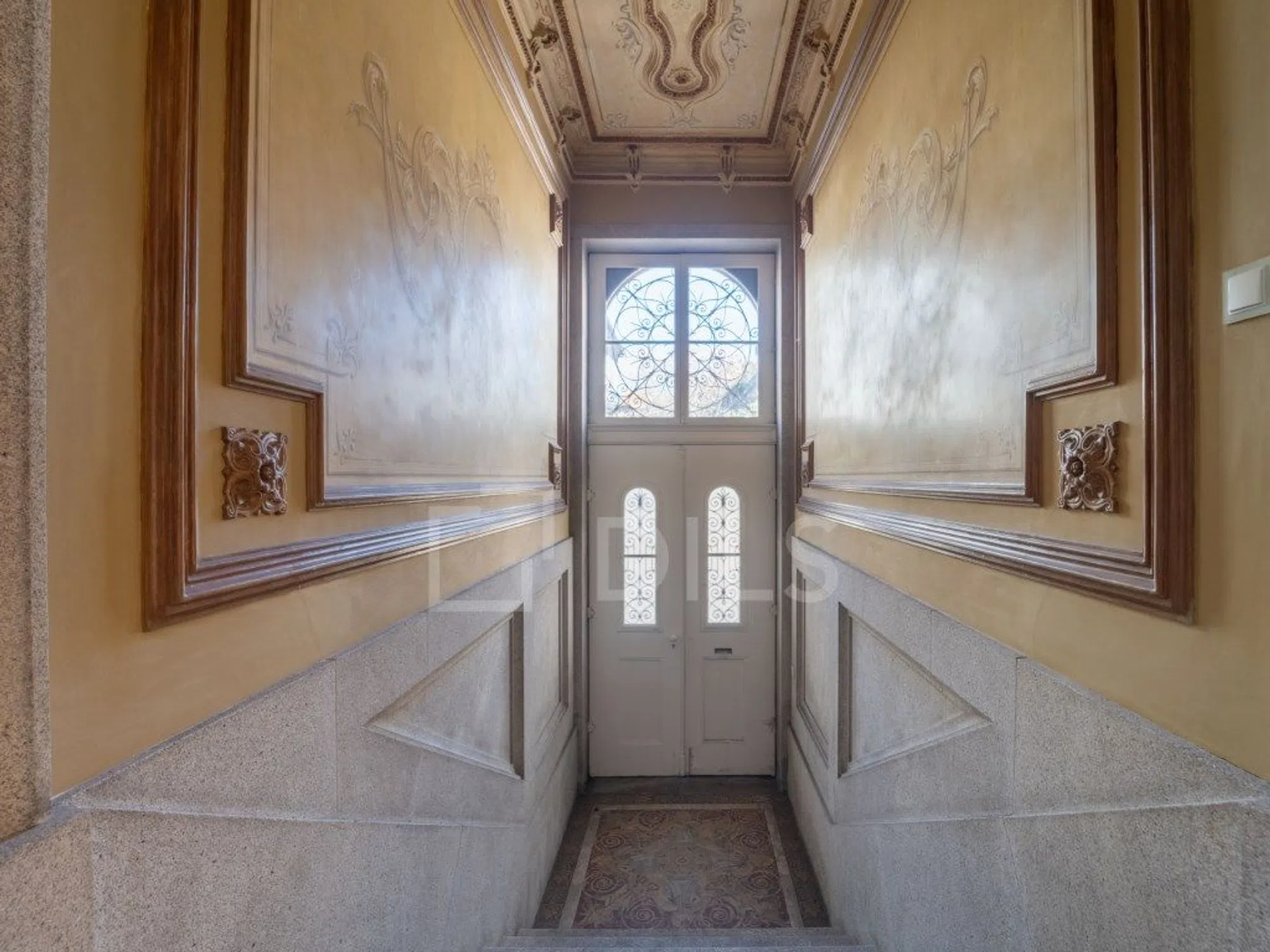 Palácio na rua de Álvares Cabral - Photo 3